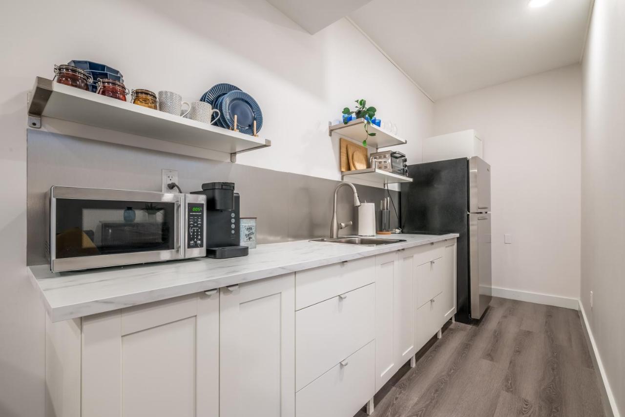 Spacious Newly Renovated 1 Bedroom Suite هاليفاكس المظهر الخارجي الصورة